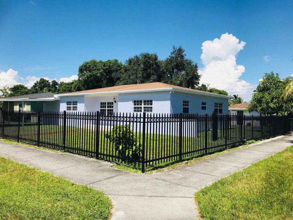 1501 NW 132nd Ter, Miami, FL 33167