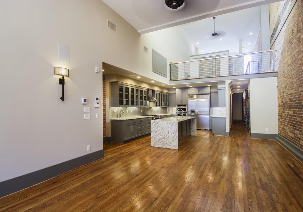209 N Main St, Greenville, SC 29601