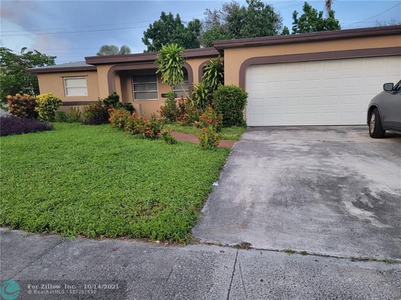 3131 NW 43rd St, Lauderdale Lakes, FL 33309