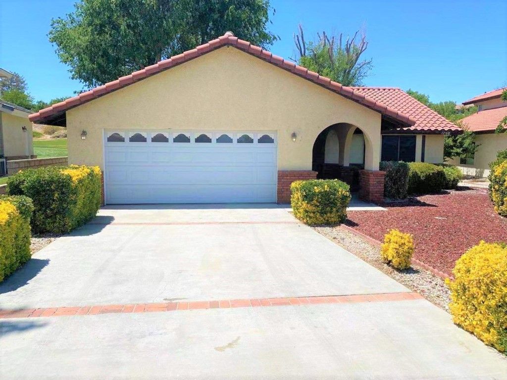 12830 Golf Course Dr, Victorville, CA 92395