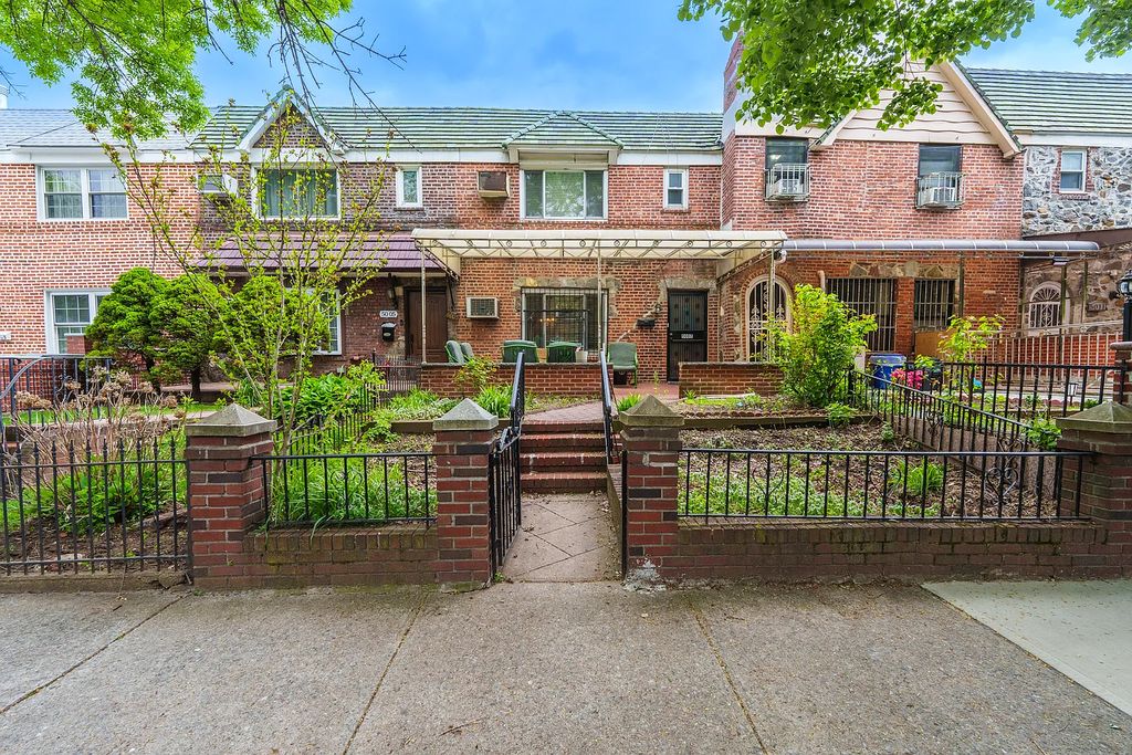 5007 63rd St, Flushing, NY 11377 Trulia