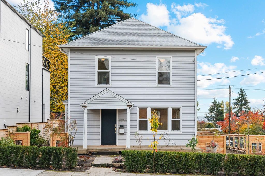 957A NW 64th St, Seattle, WA 98107