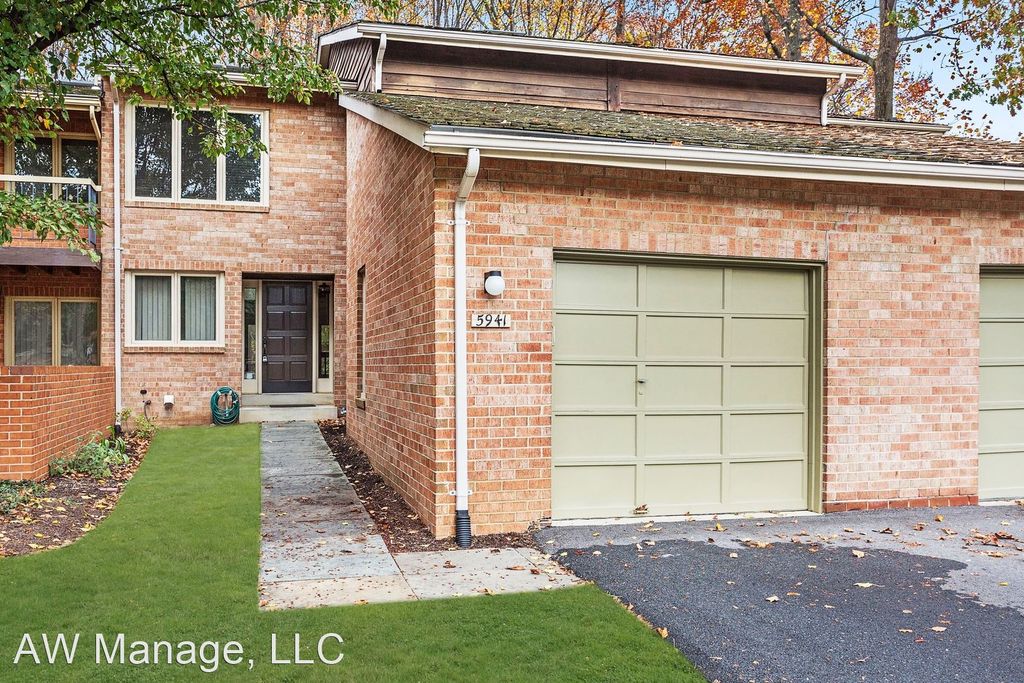 5941 Valerian Ln, Rockville, MD 20852