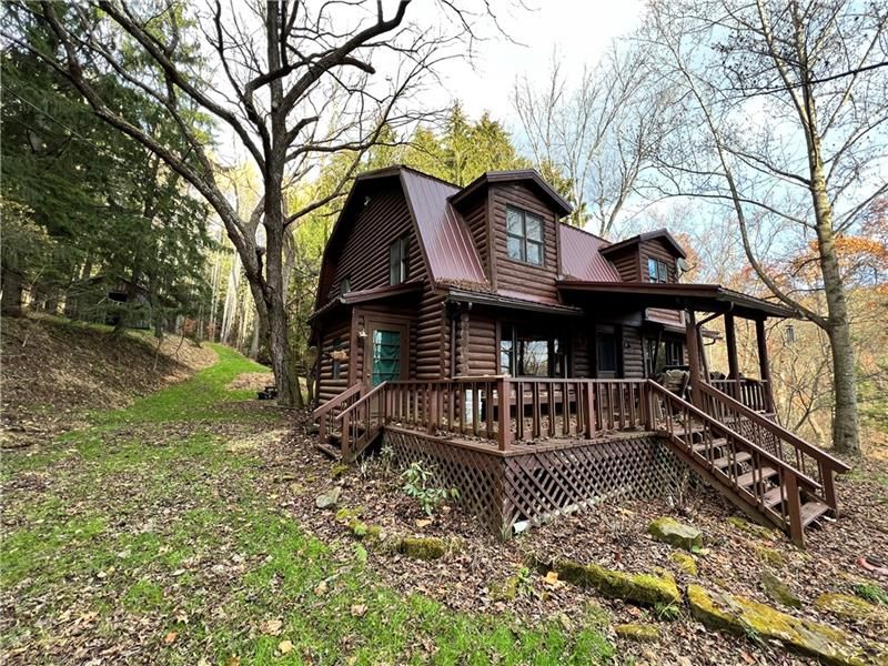 859 Lantz Rd, Northpoint, PA 15763
