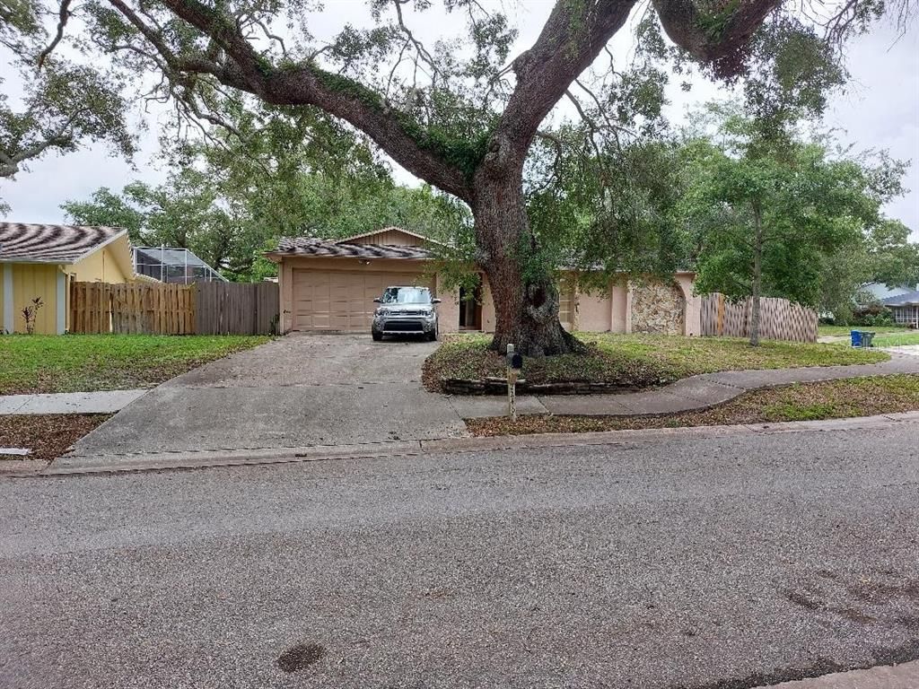 2246 Ashbury Dr, Clearwater, FL 33764
