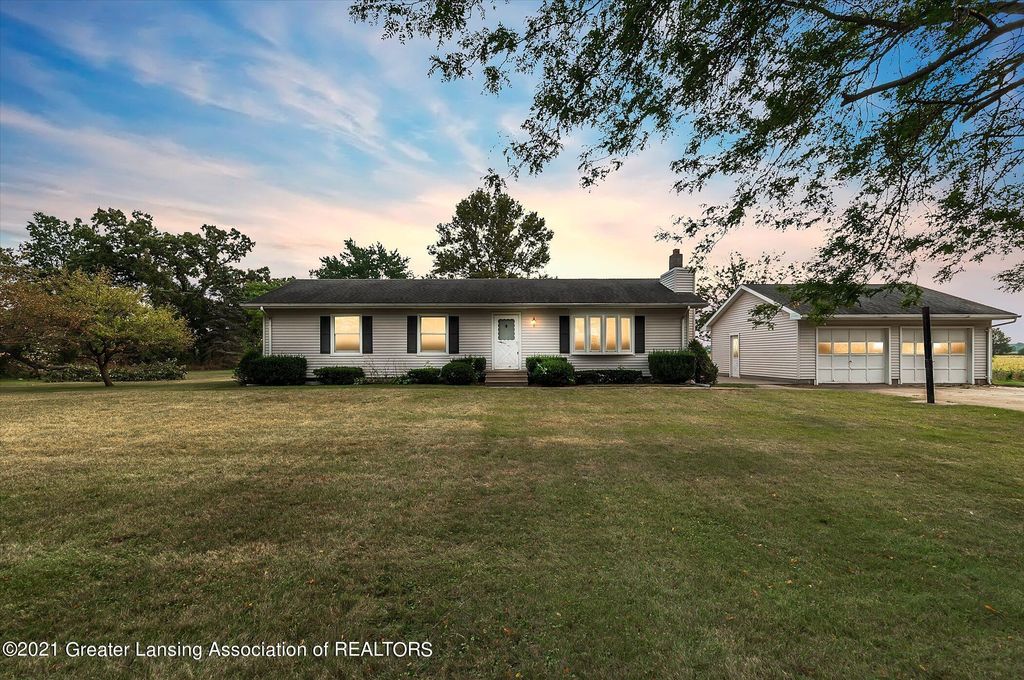 25480 P Dr S, Homer, MI 49245