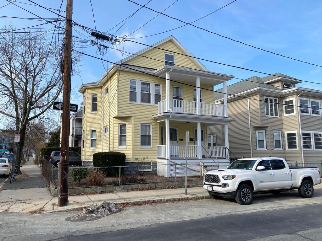 47 Parkdale St #2, Somerville, MA 02143