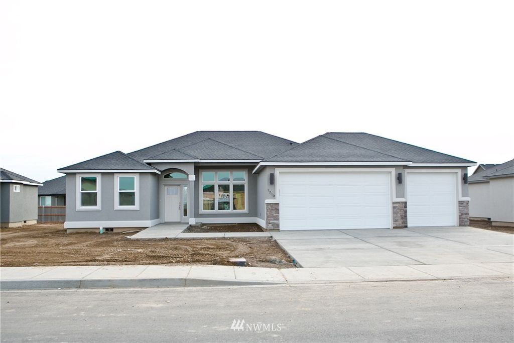820 Q St SW, Quincy, WA 98848