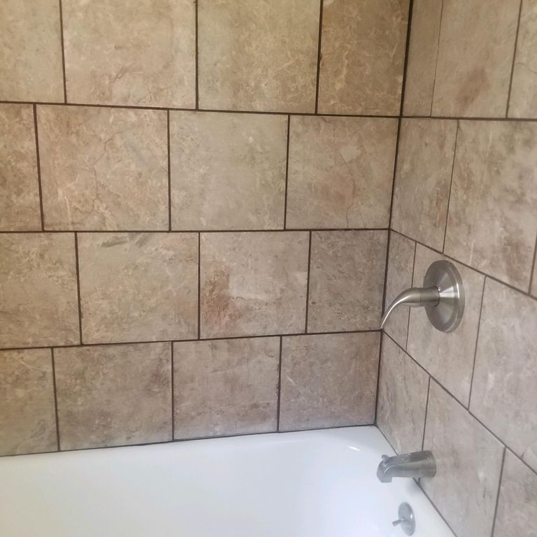 272 Caroline St, Rochester, NY 14620