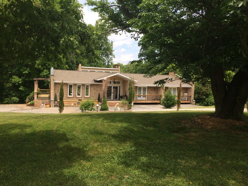 105 Mulberry Ct, Martinsville, VA 24112 Trulia