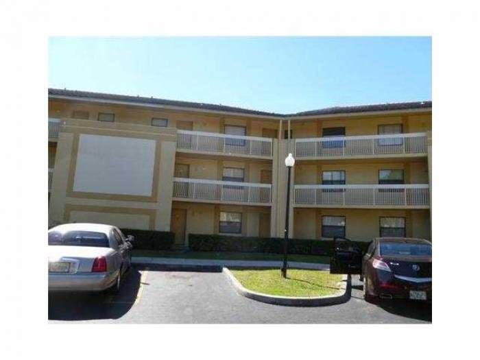 9000 NW 28th Dr #203, Coral Springs, FL 33065