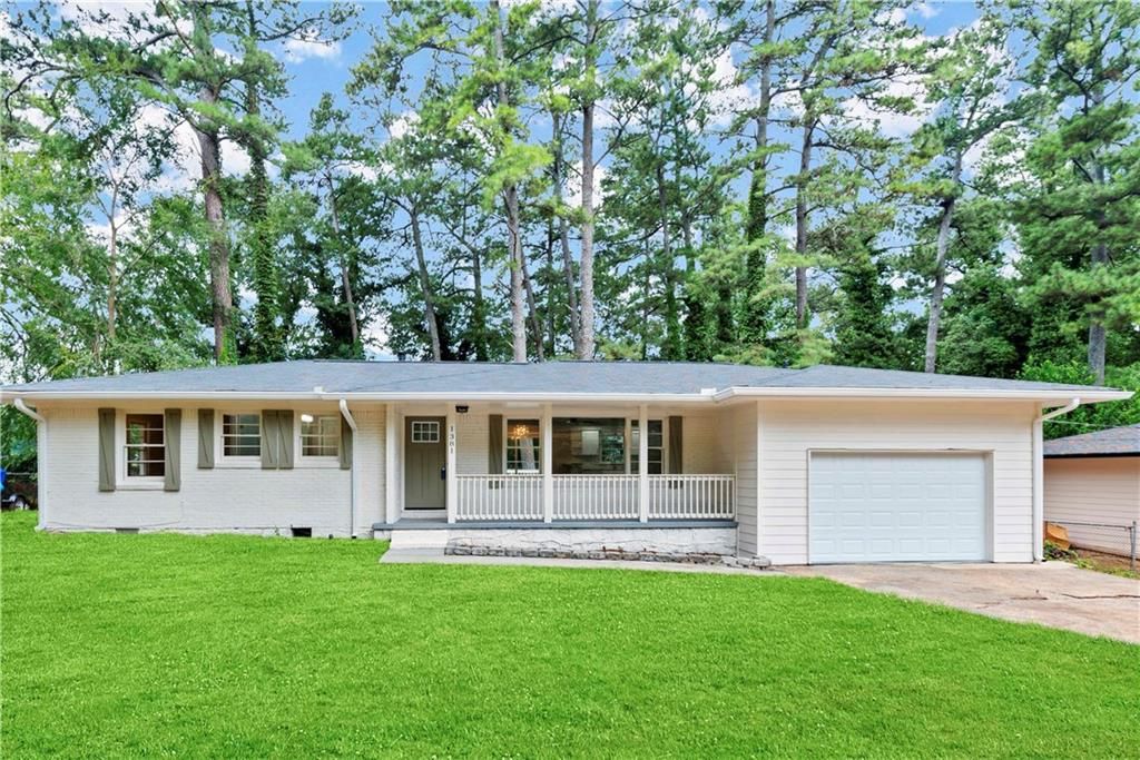 1381 Ruth Pl, Decatur, GA 30035