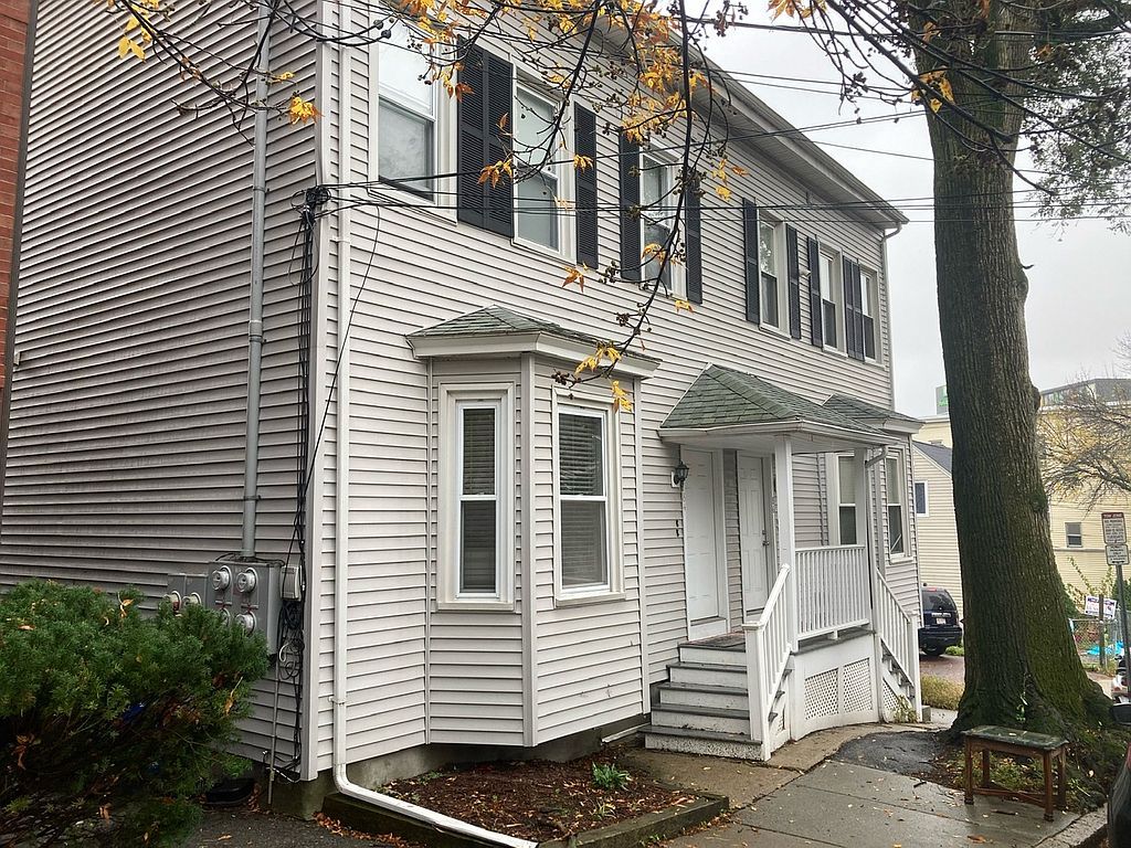 84 Mount Vernon St #1, Somerville, MA 02145
