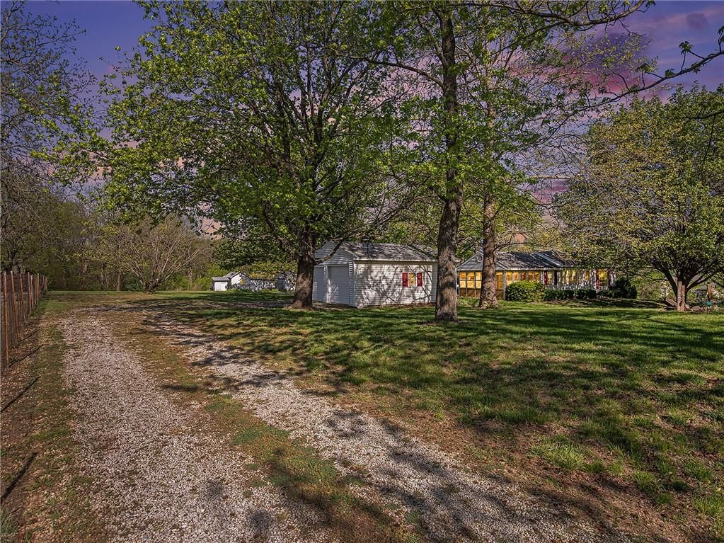 9822 S Munro Rd, Lone Jack, MO 64070 MLS 2476253 Trulia