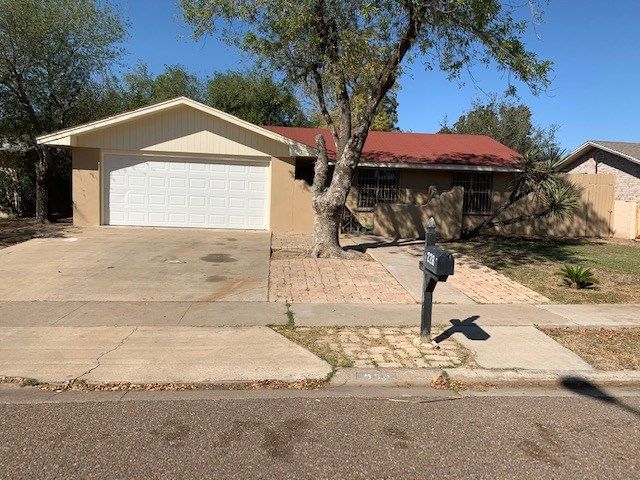228 Huisache Dr, Laredo, TX 78041