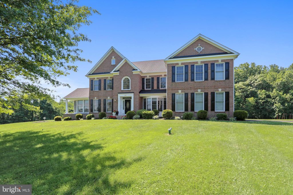 19209 Autumn Maple Ln, Gaithersburg, MD 20879