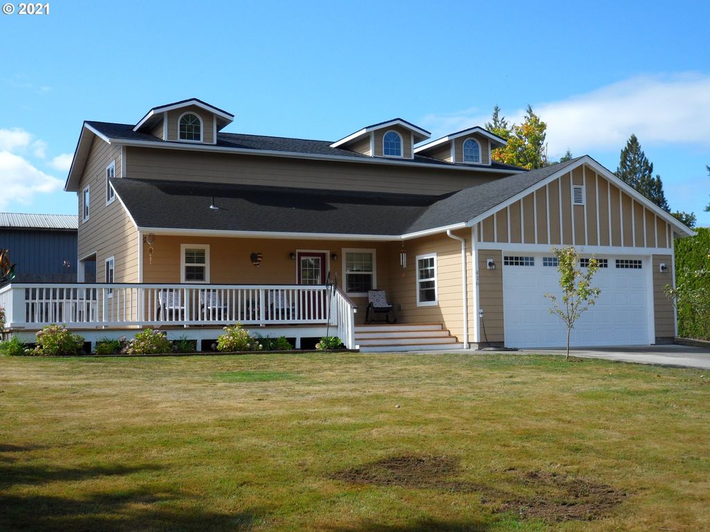416 Nevada Dr, Longview, WA 98632