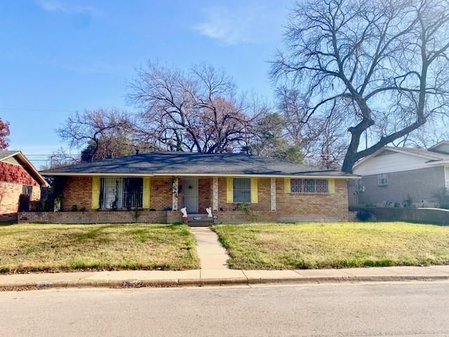 6652 Autumn Woods Trl, Dallas, TX 75232