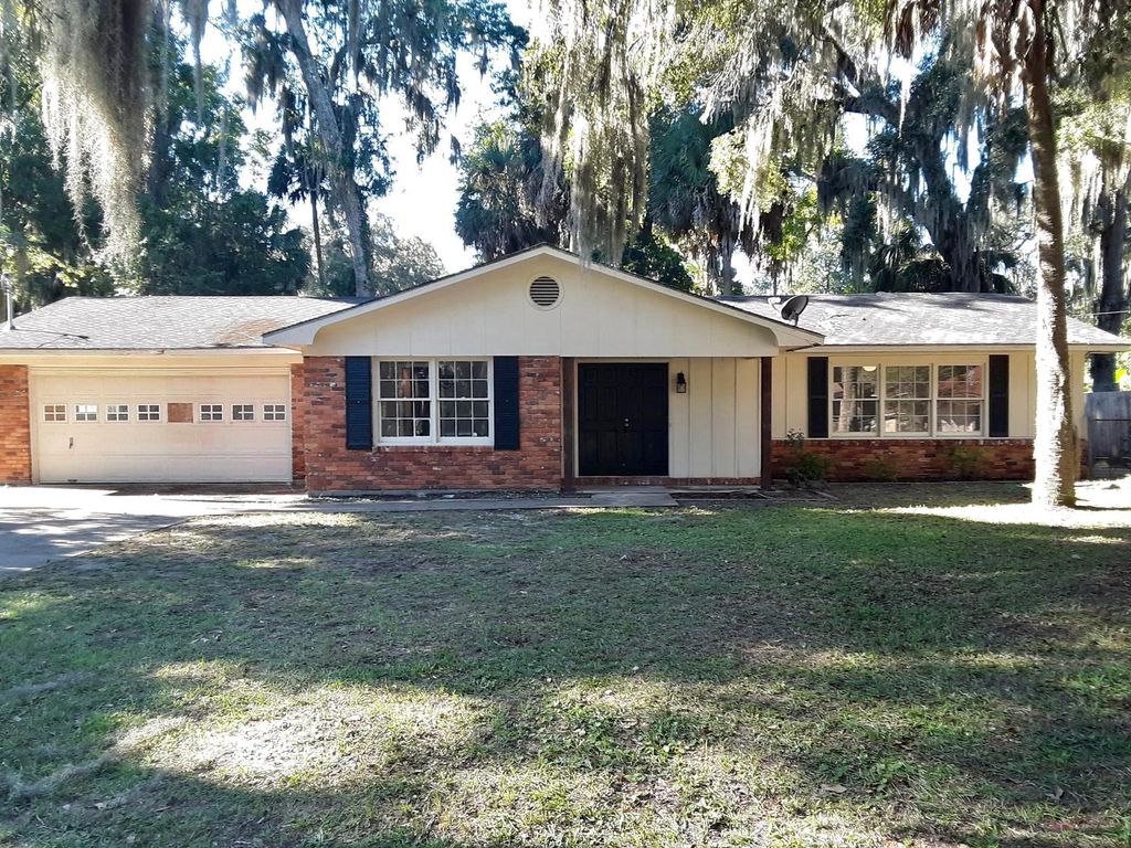 286 King Cotton Rd, Brunswick, GA 31525