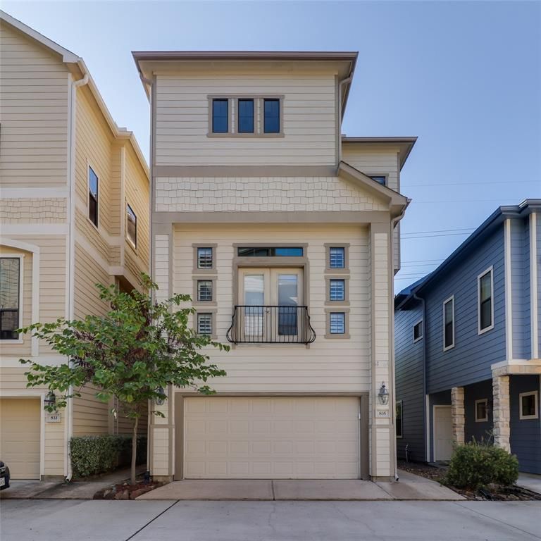 835 Garden Oaks Ter, Houston, TX 77018