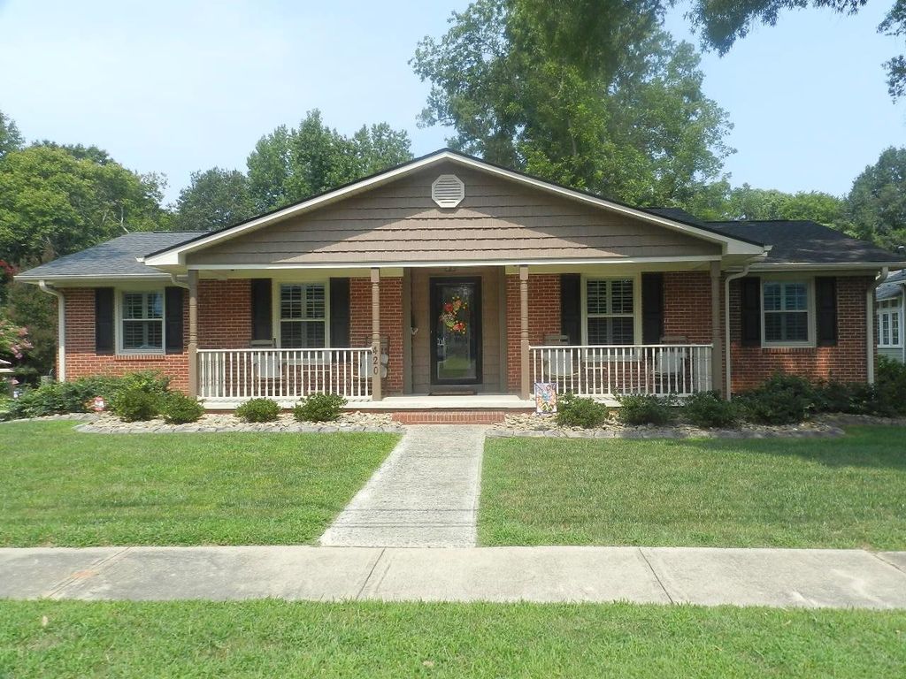 420 S Limestone St, Gaffney, SC 29340 Trulia