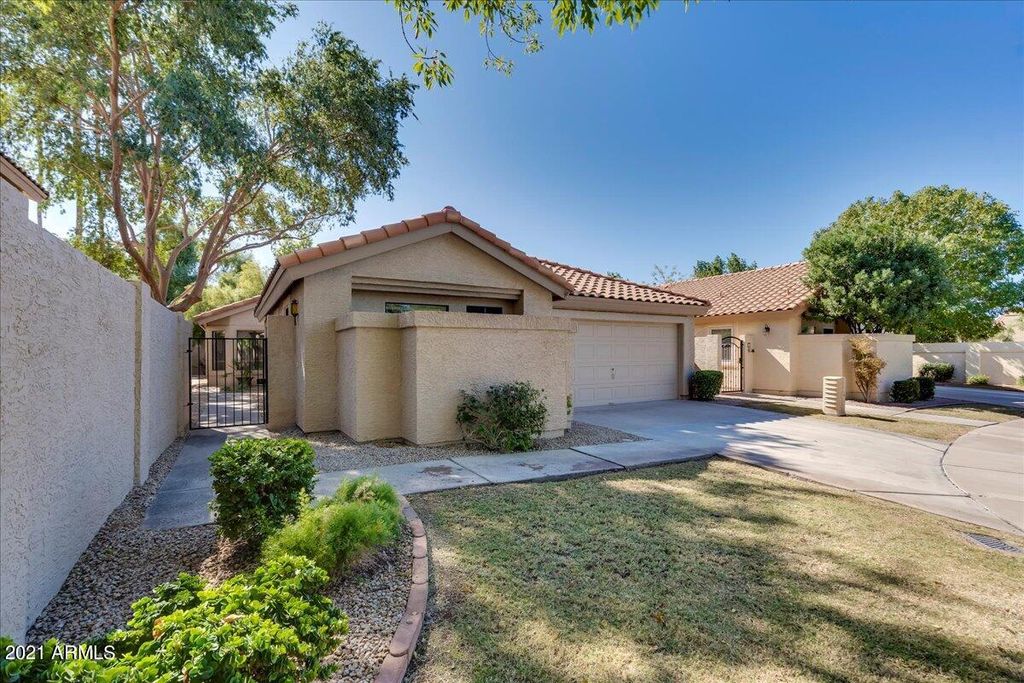 15 E La Vieve Ln, Tempe, AZ 85284