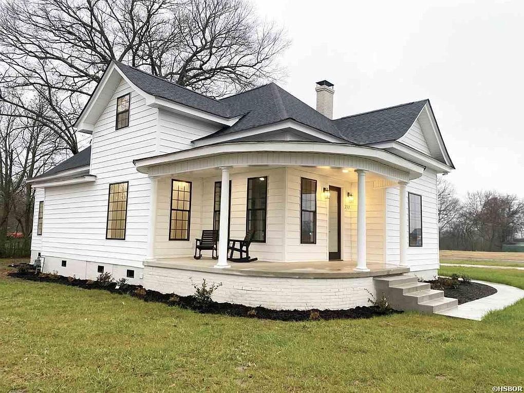 227 Elm St, Glenwood, AR 71943