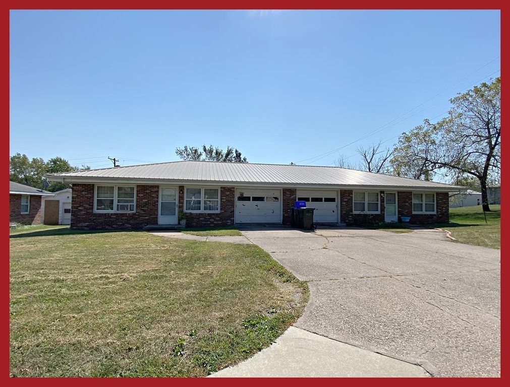 216 E Burton St, Kirksville, MO 63501