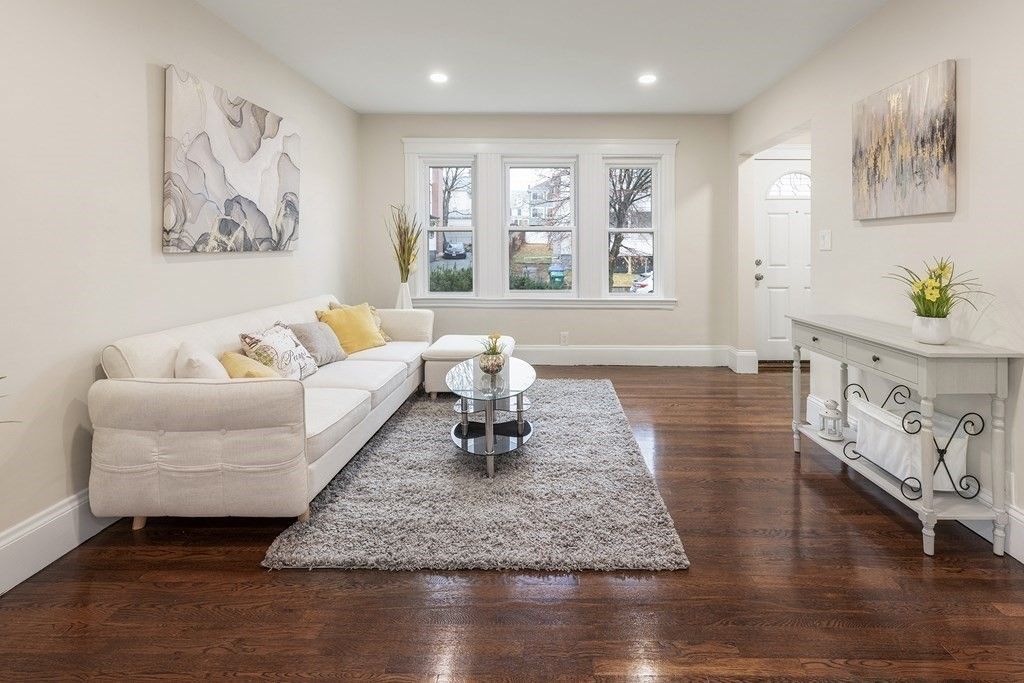 28 6th St #28, Medford, MA 02155