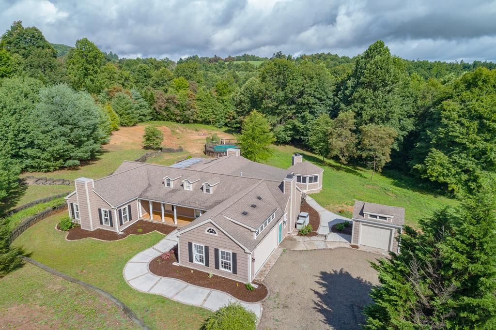 4200 logans ln commerce township, mi 48390