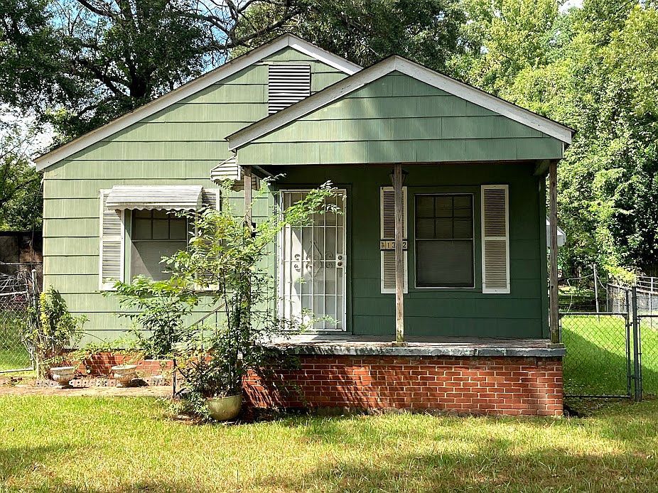 1342 Holloman Ave, Jackson, MS 39213