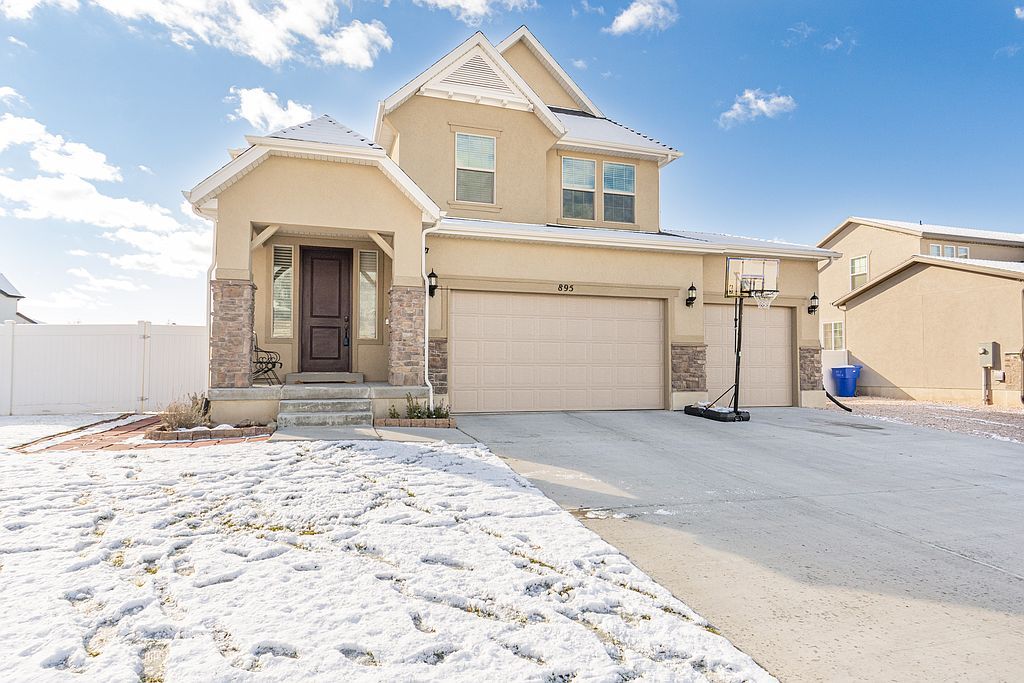 895 E 1800 N, North Ogden, UT 84414