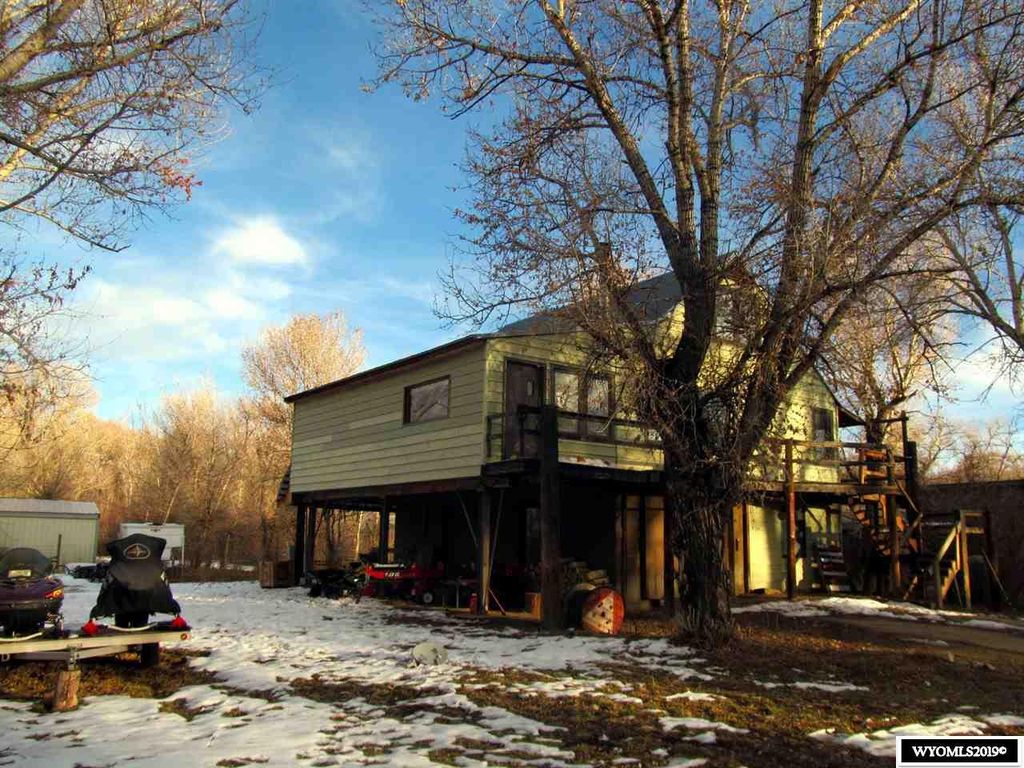107 Alder St, Elk Mountain, WY 82324