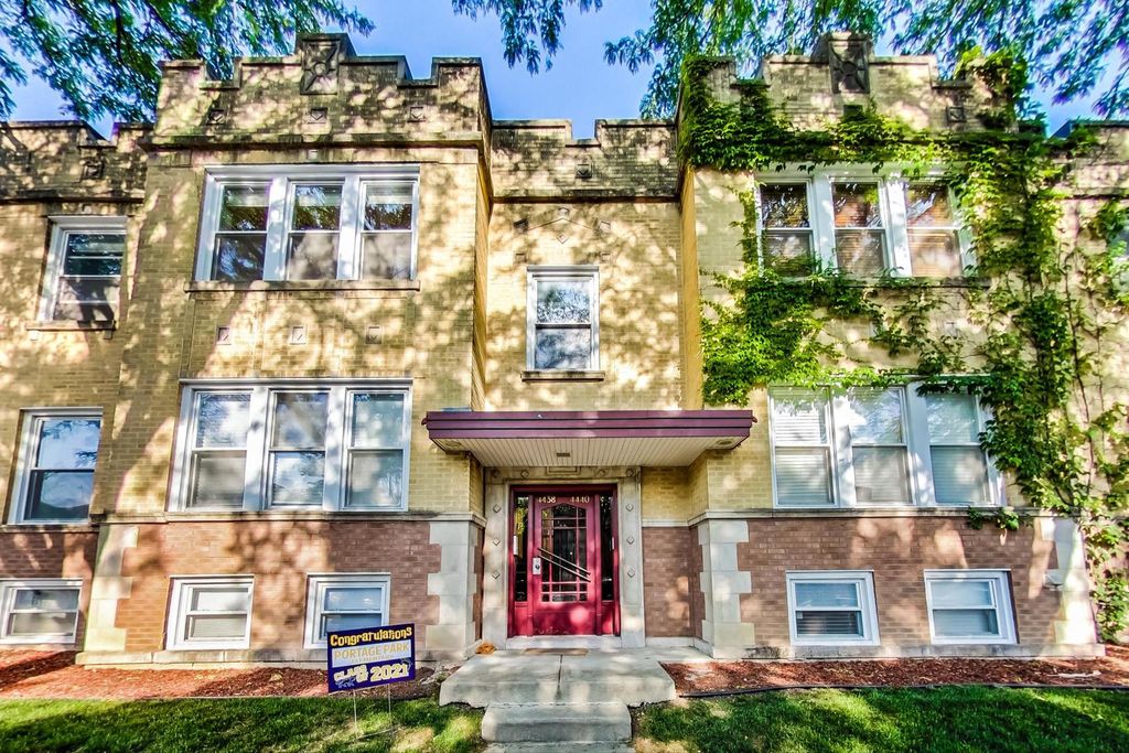 4440 N Linder Ave #2, Chicago, IL 60630