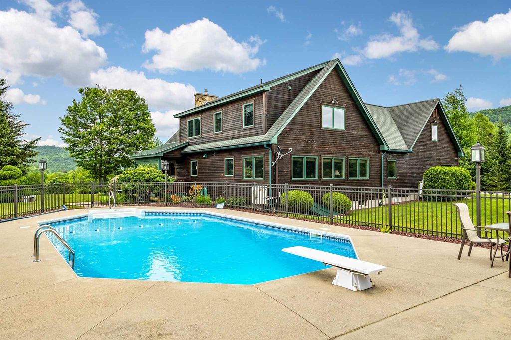 489 US Route 2, Marshfield, VT 05658