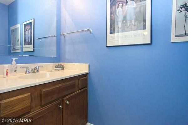 2 Capricorn Ct, Derwood, MD 20855