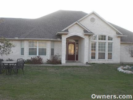 3943 N  US Highway 77, Giddings, TX 78942