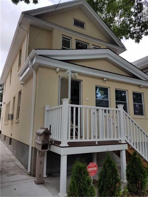 8778 256th St, Floral Park, NY 11001