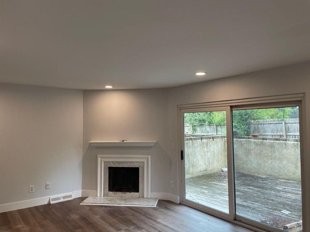 9723 Bunker Hill Ln, Montgomery, OH 45242