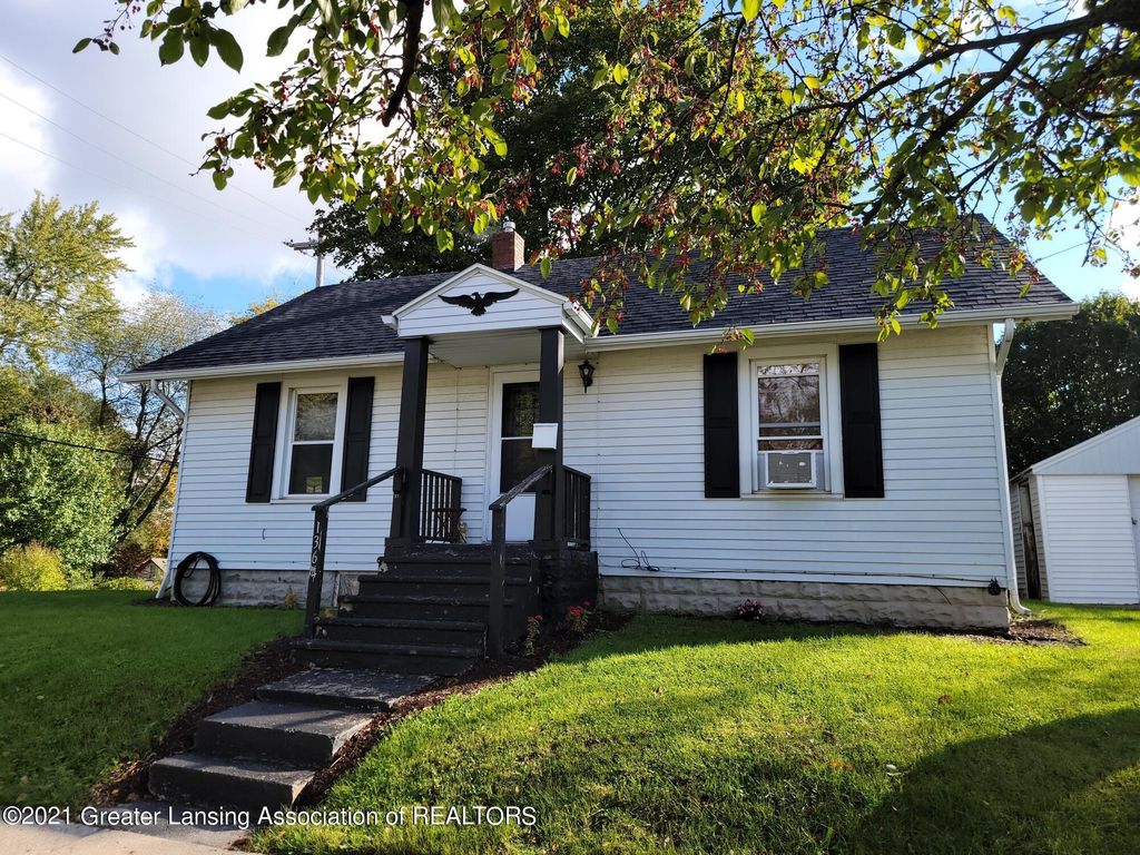 1364 Lansing Ave, Lansing, MI 48915