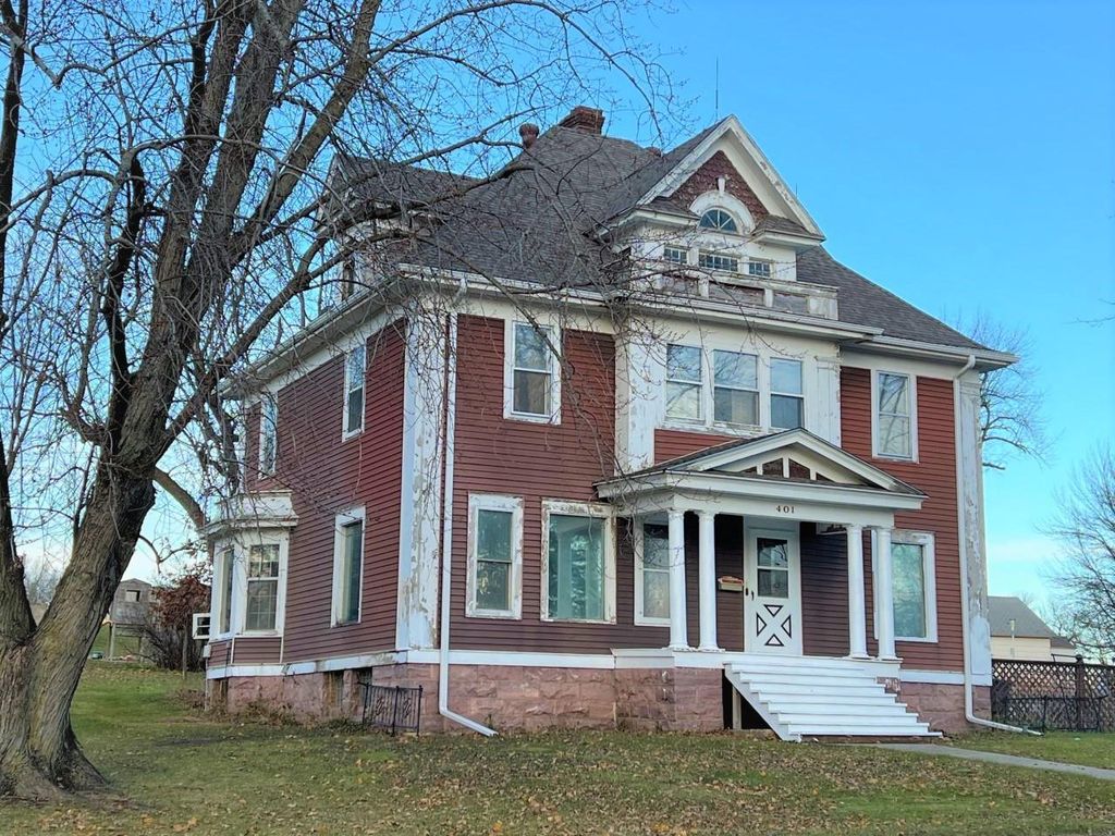 401 Connecticut Ave, Adrian, MN 56110