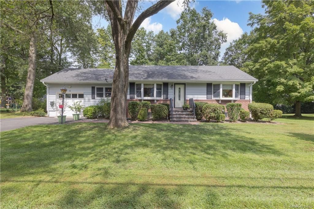 14 Leona Ave, New City, NY 10956