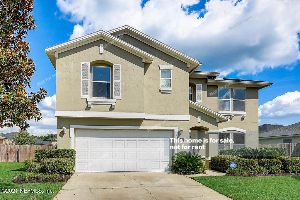 2249 Brian Lakes Dr E, Jacksonville, FL 32221