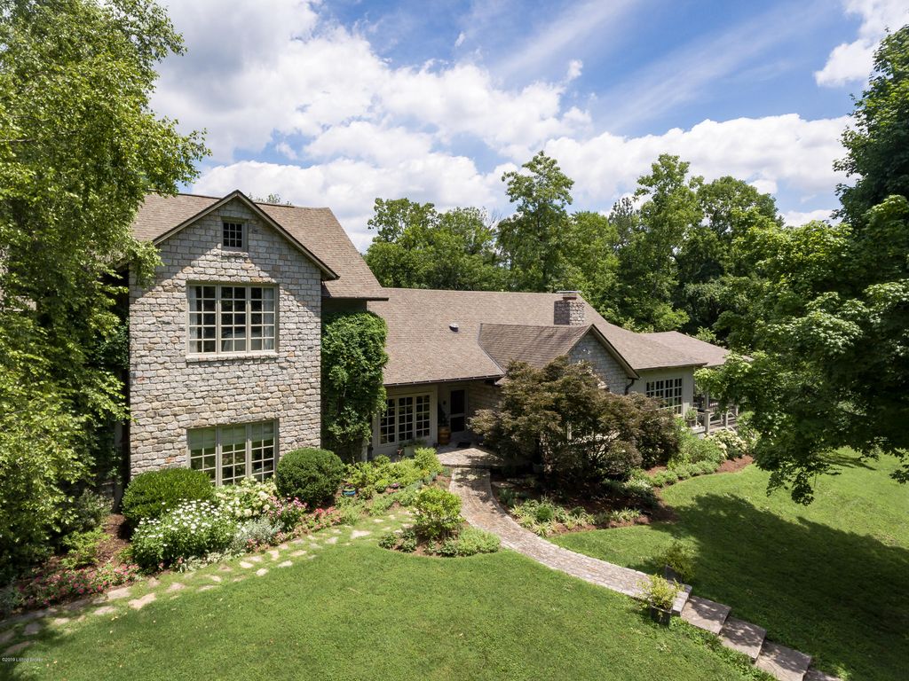 533 N Hubbards Ln, Windy Hills, KY 4 Bed, 4 Bath SingleFamily Home