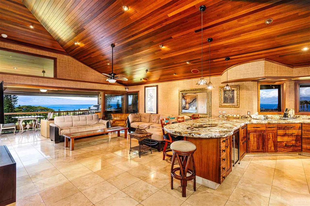 50 Puu Anoano St #1902, Lahaina, HI 96761