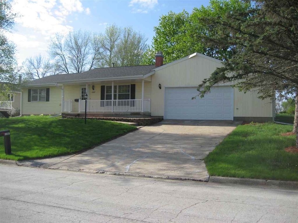 1307 Circle Dr, Aplington, IA 50604 Trulia