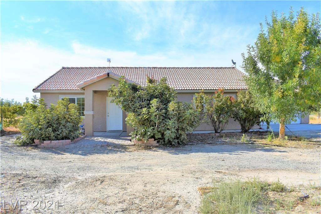 2831 E Falcon St, Pahrump, NV 89048