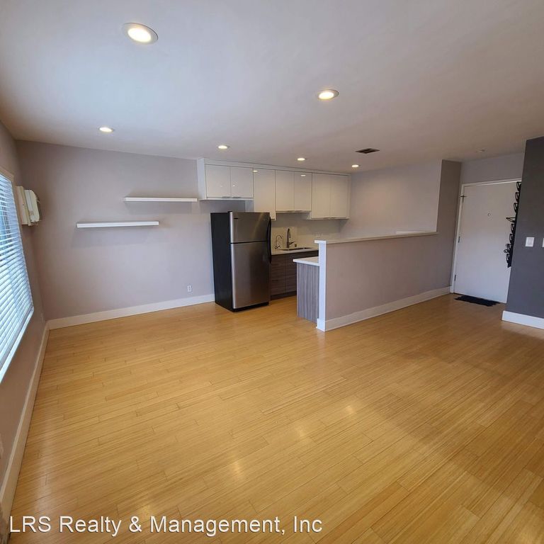 1605 Armacost Ave #203, Los Angeles, CA 90025