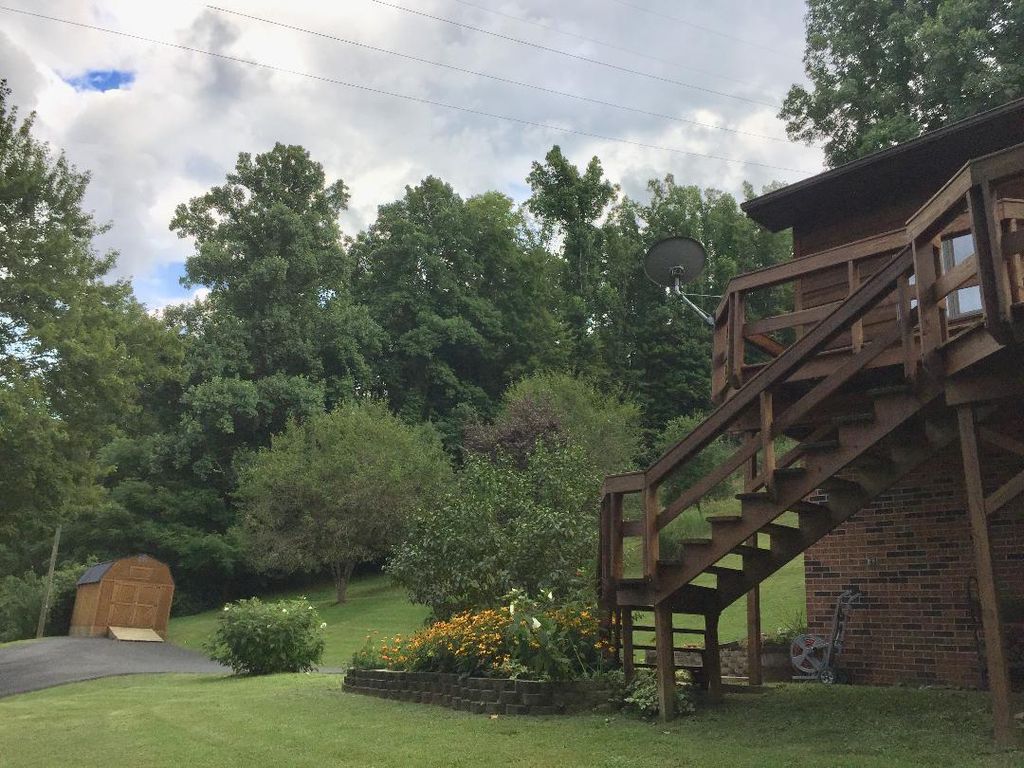 124 Birch River Rd, Birch River, WV 3 Bed, 3 Bath SingleFamily Home