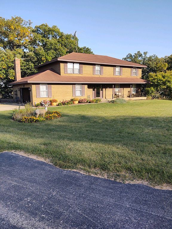 10106 Diekman Rd, Huntley, IL 60142